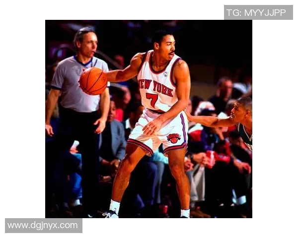 武汉篮球队的崛起之路:从默默无闻到赛场传奇的成长历程 武汉篮球队的崛起之路:从默默无闻到赛场传奇的成长历程