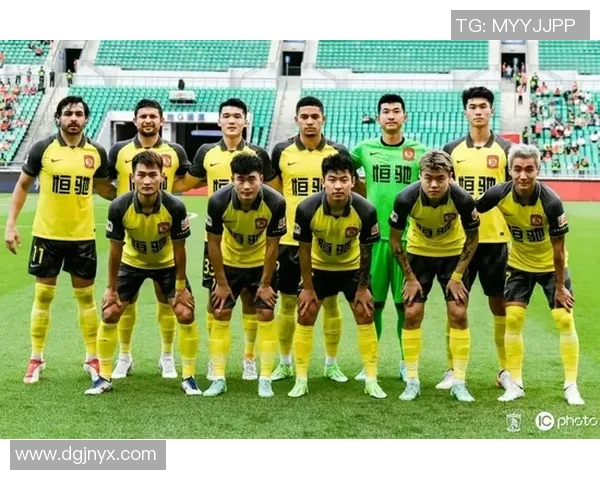 重庆羽毛球队在全运会上的卓越表现与力量分析 重庆羽毛球队在全运会上的卓越表现与力量分析